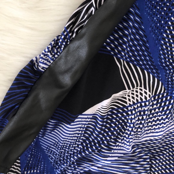 Bundle of 2 Sleeveless Tops, size M - Picture 7 of 8